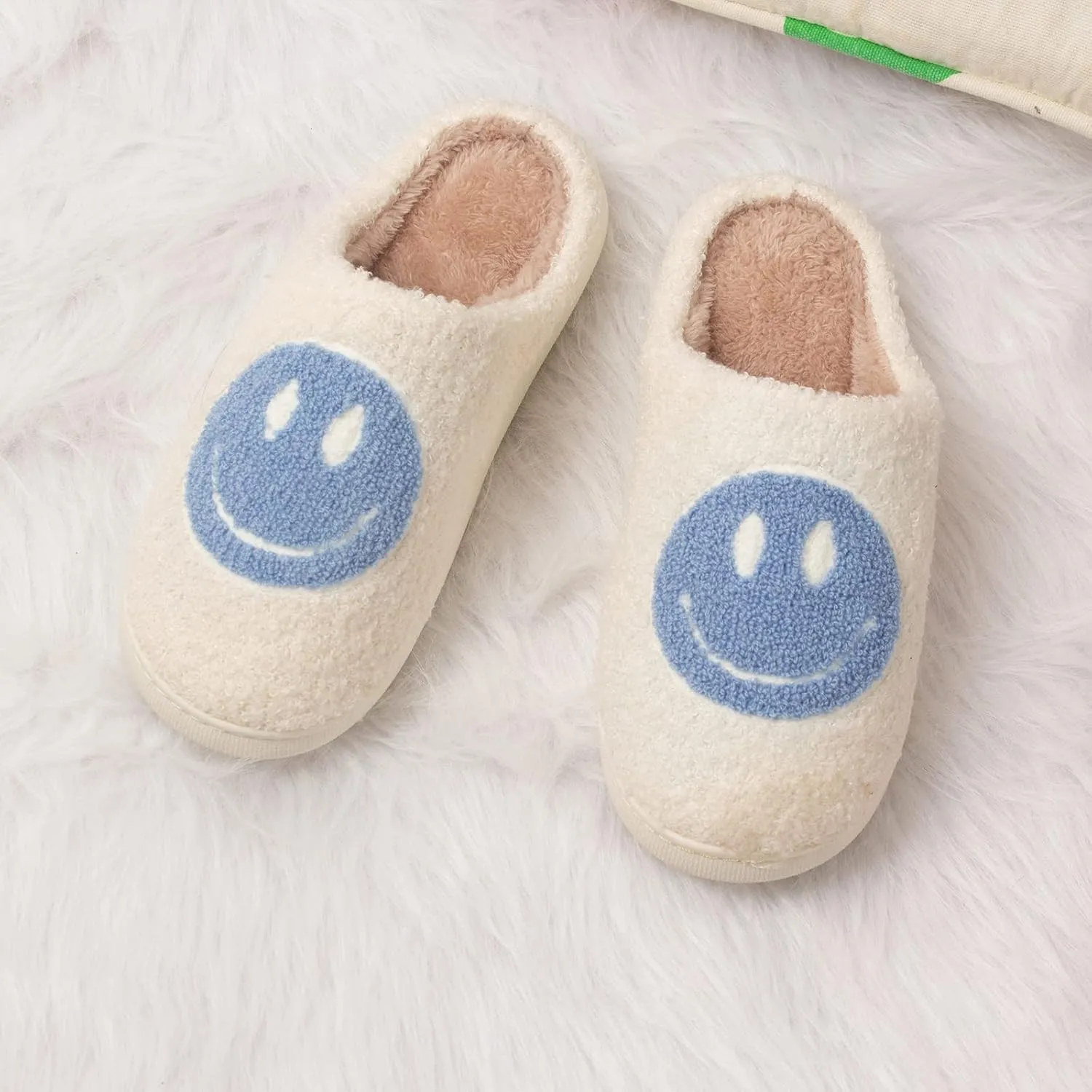 Happy Face Slippers Retro Cozy Comfy Plush Warm Slip-on Slippers Winter Soft Fuzzy Indoor House Shoes with Memory Foam for Men Women
