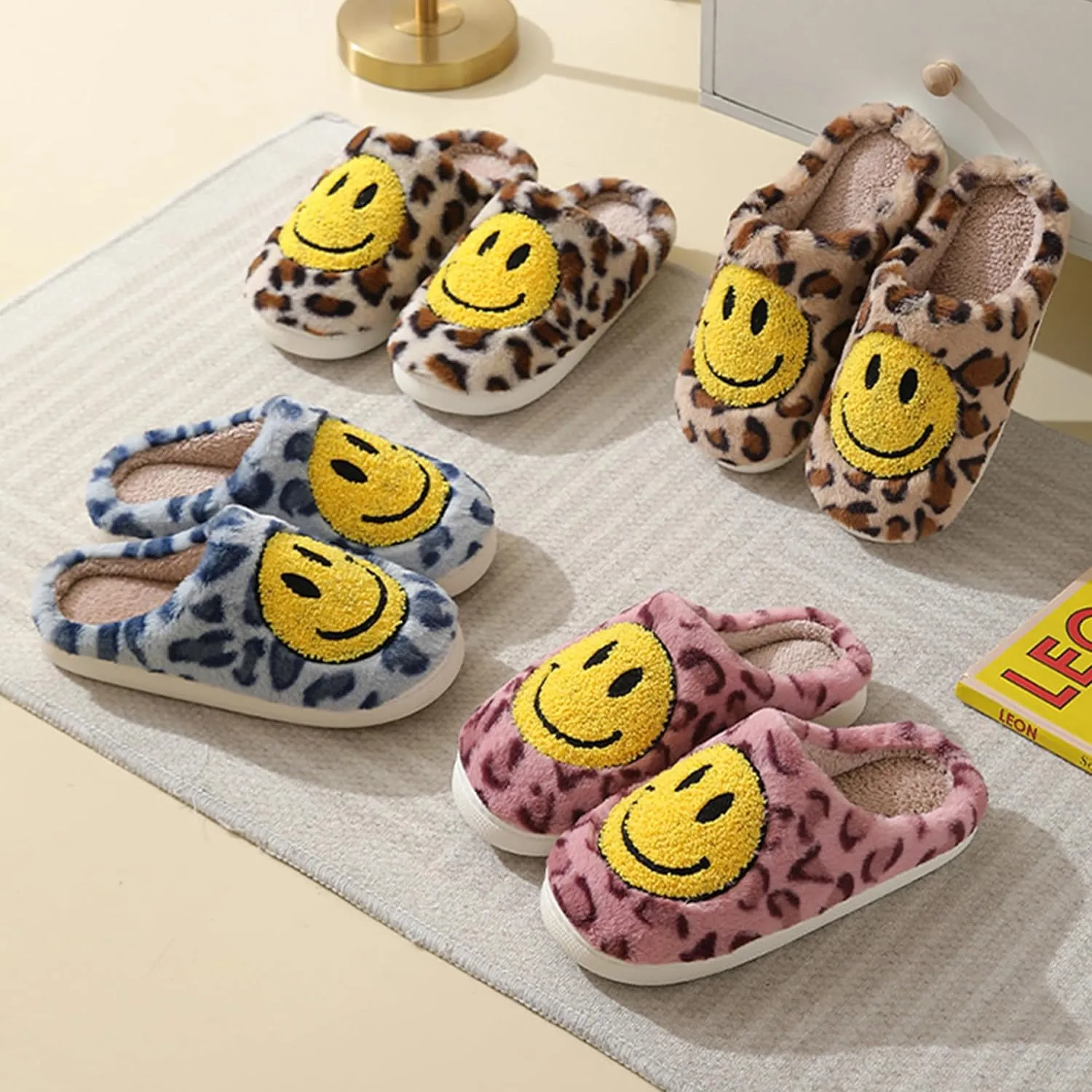 Happy Face Slippers Retro Cozy Comfy Plush Warm Slip-on Slippers Winter Soft Fuzzy Indoor House Shoes with Memory Foam for Men Women