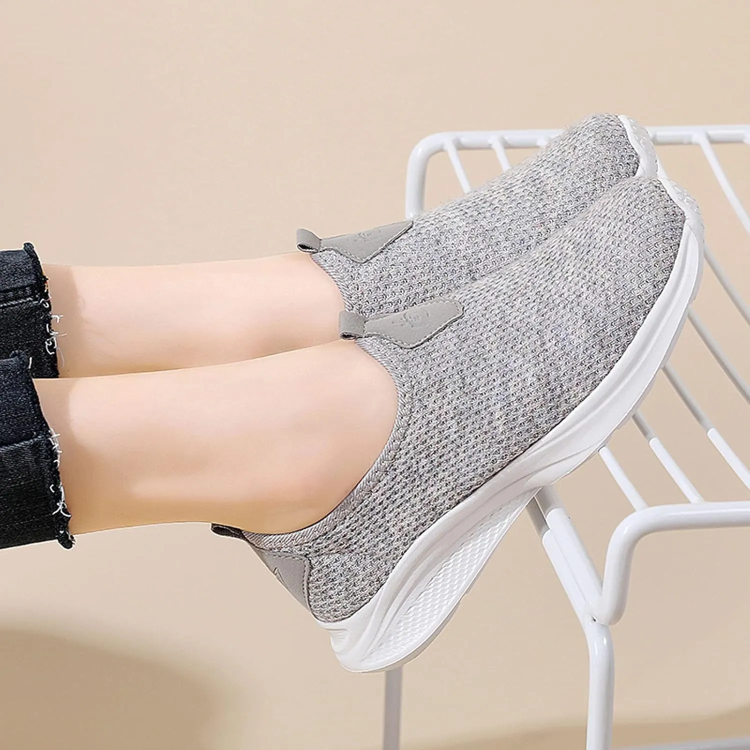 Womens Elastic Slip On Shoes Casual Comfortable Walking Sneakers Lightweight Canvas Flats Non Slip Loafers