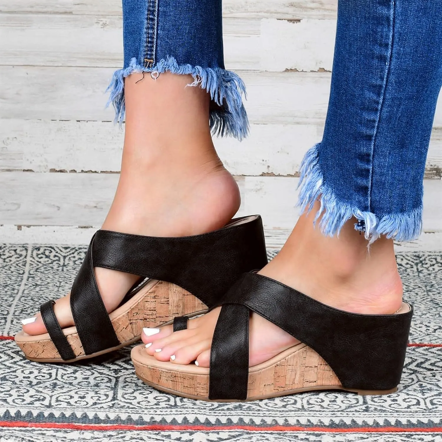 Women's Platform Toe Ring Thong Sandals with Arch Support Non Slip Leather Wedge Sandal Comfortable Slip on Walking Slide Sandal Women Summer Open Toe Dressy Shoes with Cross Strap for Summer