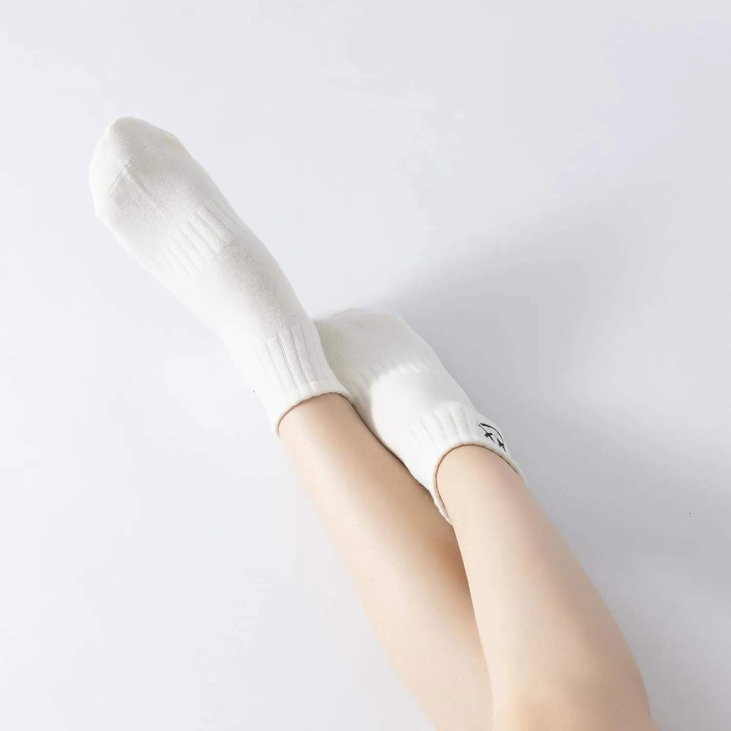 Yoga Pilates Socks with Grips for Women Non Slip Colorful Cushioned Ankle Socks for Barre Ballet Dance